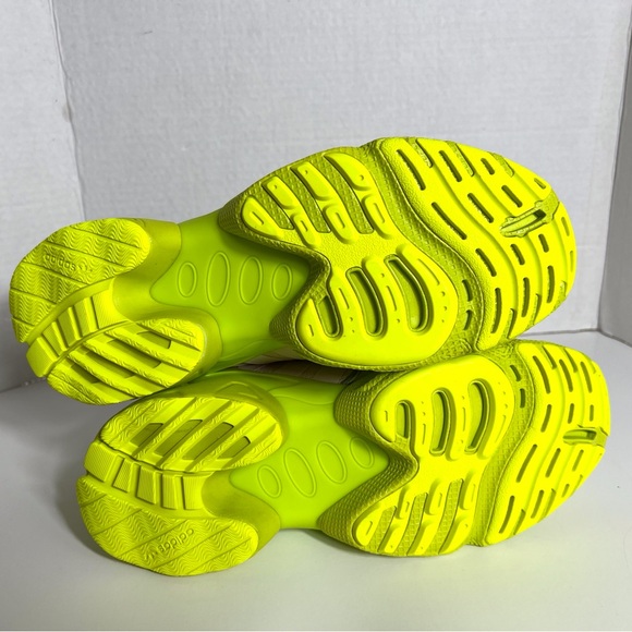 Adidas Gazelle Mens Neon Green/ Linen Sneaker  EE5031 - Picture 9 of 12